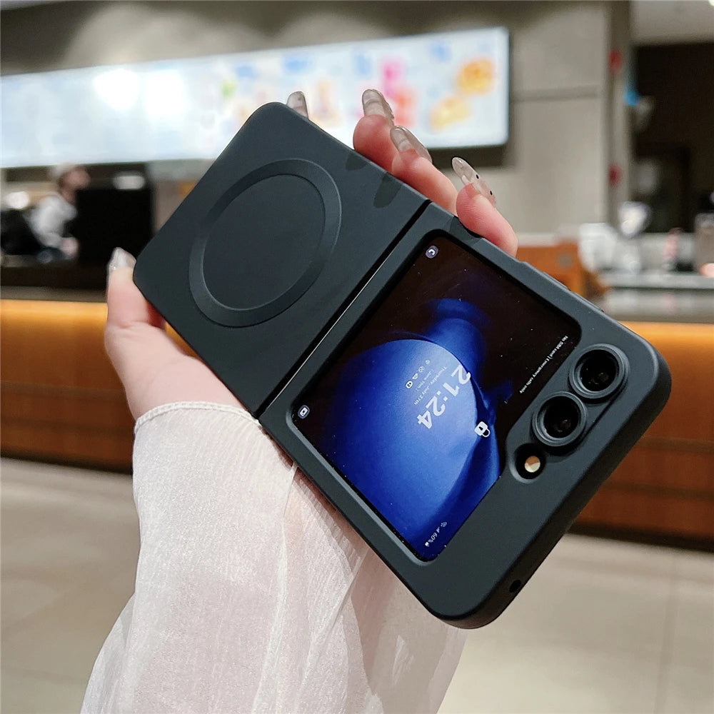 Liquid Silicone Magnetic Case For Samsung Galaxy Z Flip 7 6 5 4 3 Wireless Charging Shockproof Protection Soft Cover For ZFlip6