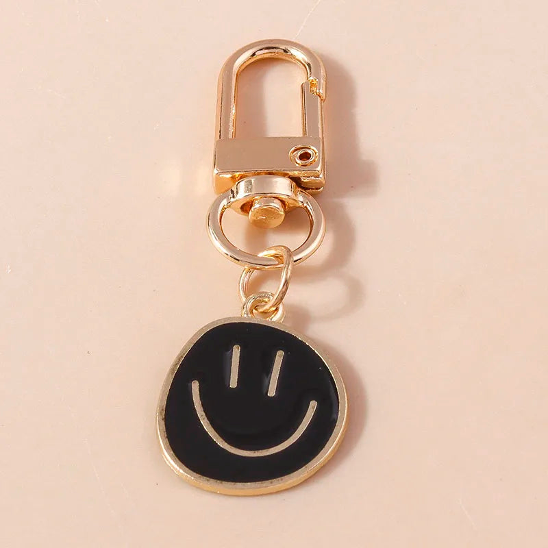 Aihua Irregular Round Smile Face Keychain for Women Key Ring Gift Fashion Cartoon Bag Airpods Box Car Phone Accessories Jewelry