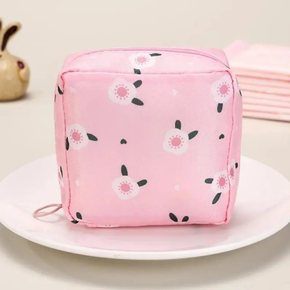 Waterproof, Large Capacity, Cute Storage Bag, Portable, Suitable for Storing Cosmetics, Earphones, Data Cables, Sanitary